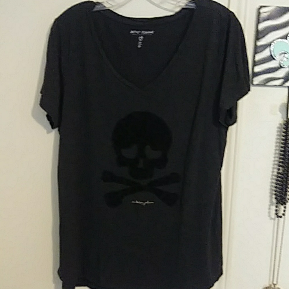 Betsy Johnson tshirt